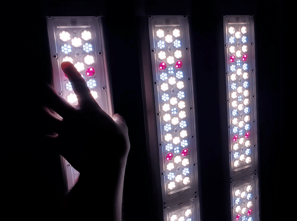 FOHSE LED Grow Lights: Smart, Full Spectrum, and Energy Efficient Solutions for Maximum Crop Yields